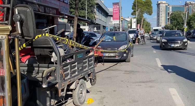 'Eşime laf attın' tartışması kanlı bitti! Kavgayı ayırmak isteyen esnaf vuruldu 5